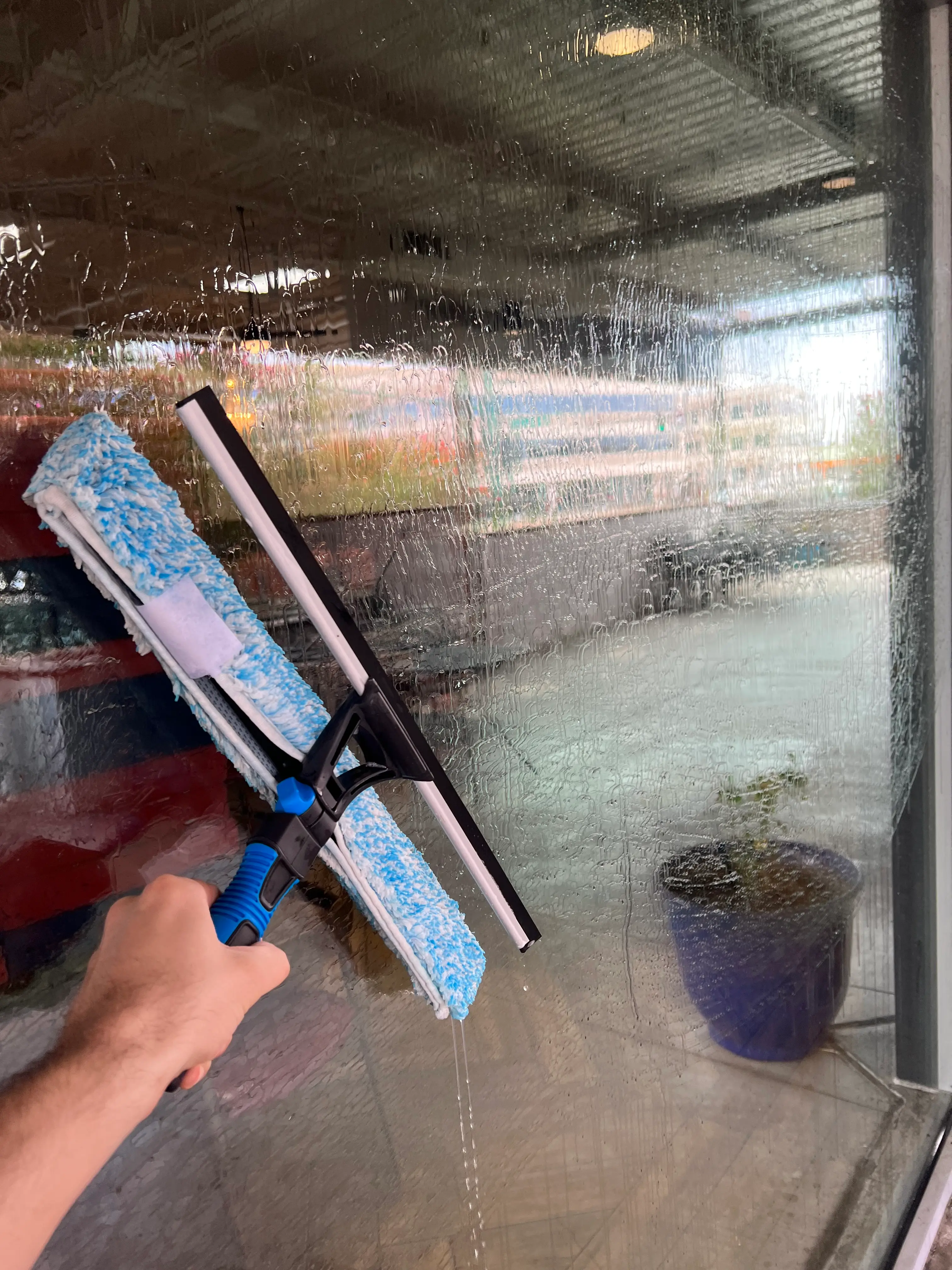 Feta Cowboy restaurant windows in Tempe Arizona after professional window cleaning service